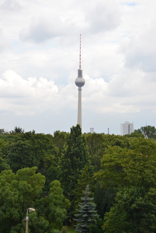 up on the visitors platform you can see the Fernsehturm in the distance